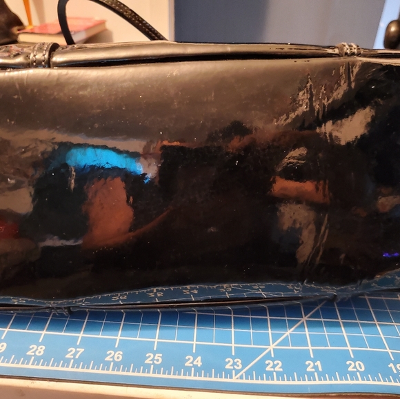 Dolce&Gabbana BB1564 Patent Leather Shoulder Bag - Picture 7 of 7